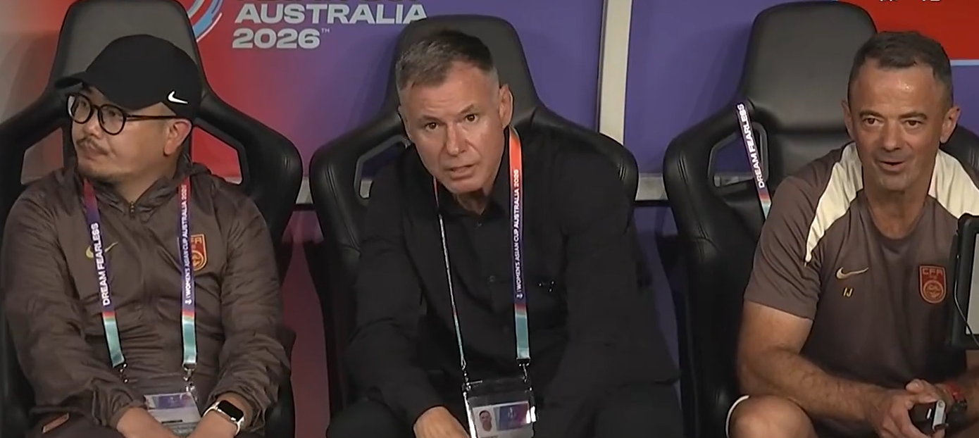 乐鱼官网-4-0变2-0!中国女足无缘反超朝鲜队,收2大坏消息:争第1名难了